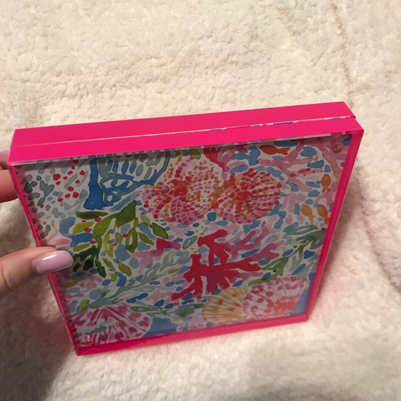 Lilly Pulitzer Other - Lilly Pulitzer acrylic frame